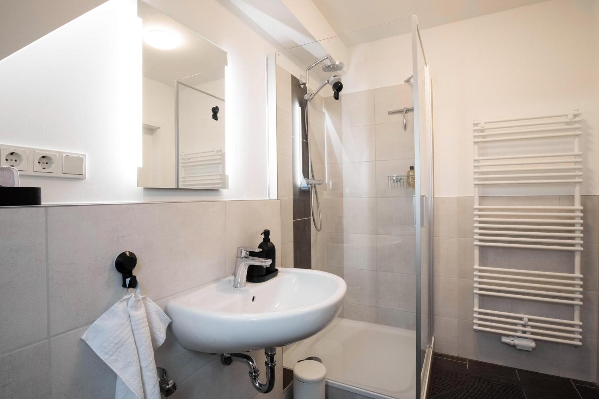 Moderne Wohnung - Naehe Messe / Flughafen Lohmar Esterno foto